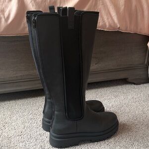 Black Women's Knee-High Boots